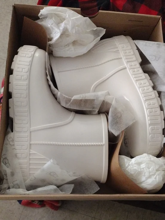 UGG Cream Platform Rain Boots