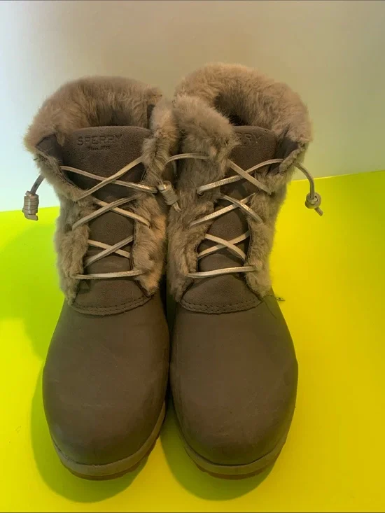 Sperry Women's Gray Faux-Fur Lace-Up Winter Boots Size 10