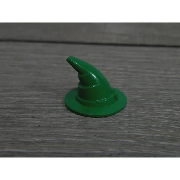 LEGO Minifigure Green Pointed Hat Wizard Elf Gnome Accessory Castle Fantasy