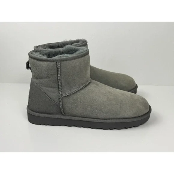 UGG‎ Classic Mini II Sheepskin Wool Boots Women's Size 11 Grey W/1016222