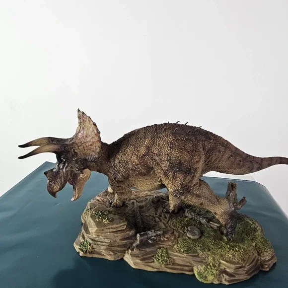 PNSO 1/35 Triceratops Figure Dinosaur Model Adult Collections Gift Toys Doyle