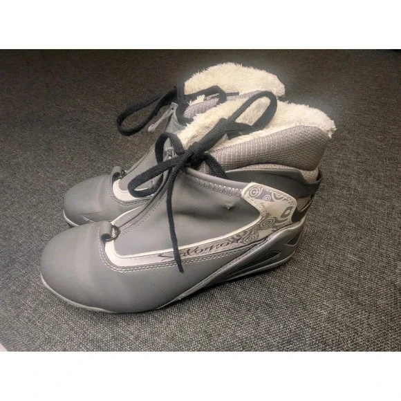 Womens Salomon Siam 7 Pilot Classic‎ Cross Country Ski Boots Size 8 Winter Shoes