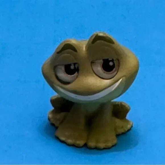 Disney Doorables Prince Frog mini figure