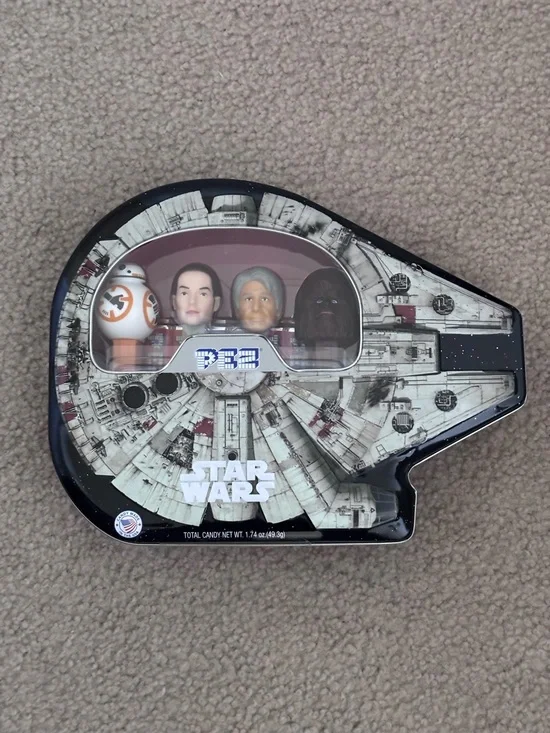 Star Wars Collectible Gift Tin with 4 Character Pez Dispensers