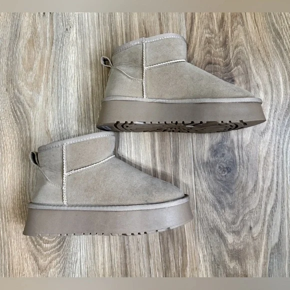 Ccocci Margot Chunky Platform Fur-Lined Micro Mini Boots – Size 7 NWOT