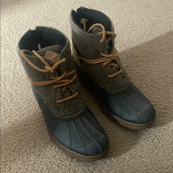 Sperry Dark Gray and Brown Lace-Up Duck Boots