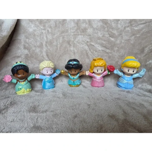 Fisher Price Little People Disney Princess Lot Tiana Elsa Jasmine Aurora Cindy