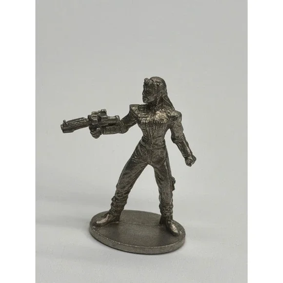 Vintage 2000 Lucasfilm Star Wars‎ Metal Miniature Female Pilot Blaster Figure