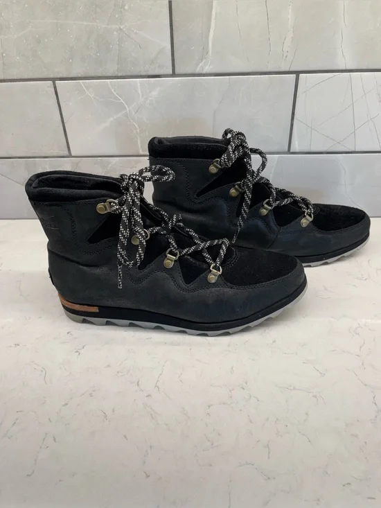 SOREL Sneakchic Alpine NL2775-010 Black Winter Waterproof Boot Women Size 10