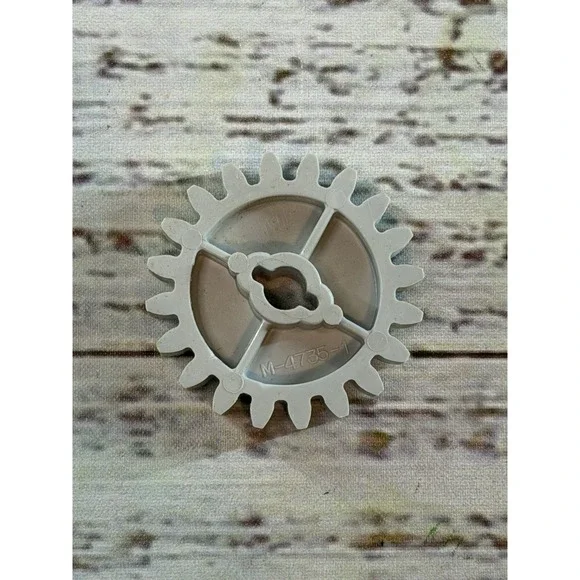 Vintage GI Joe Defiant M-4735-1 Crank Gear Original Part Piece