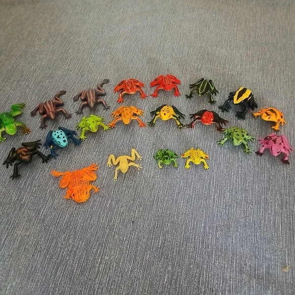 Miniatures Frog plastic toys x 20