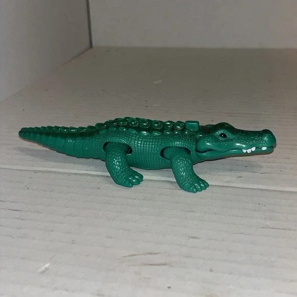 Fisher Price IMAGINEXT Tic Toc Croc Action‎ Figure(Peter Pan/Captain Hook) D1