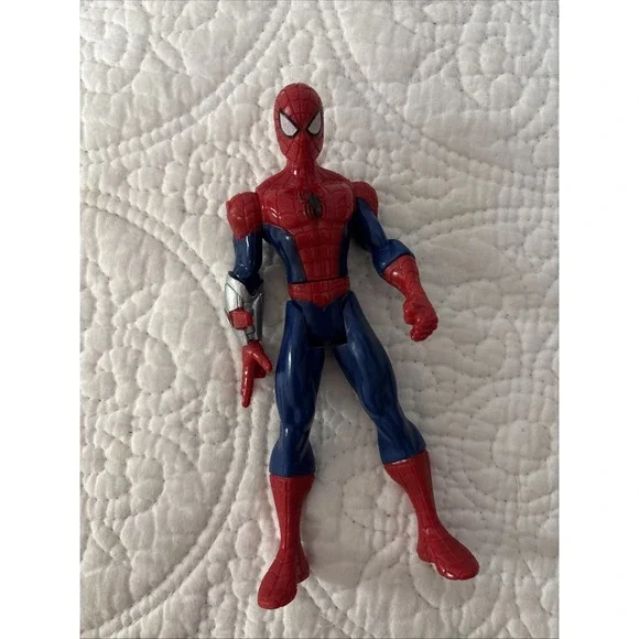 Euc Spider-Man Action Figure 6 Inches Tall  From 2014‎
