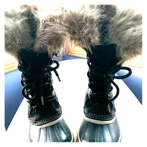 Sorel Black and Gray Faux Fur Winter Rain Boots