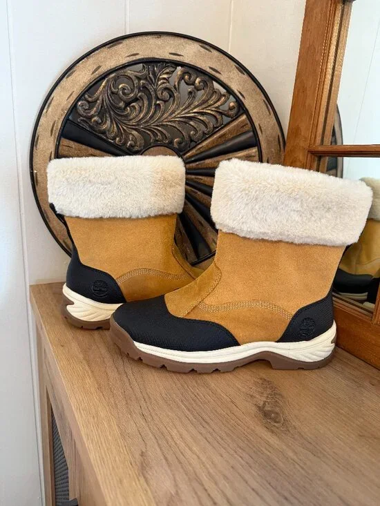 Timberland Women's Ledge Waterproof Pull-On Boots