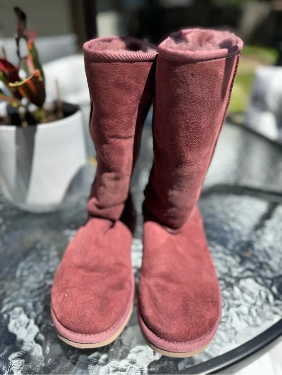 UGG- Women's Tall Suede Cozy Boots