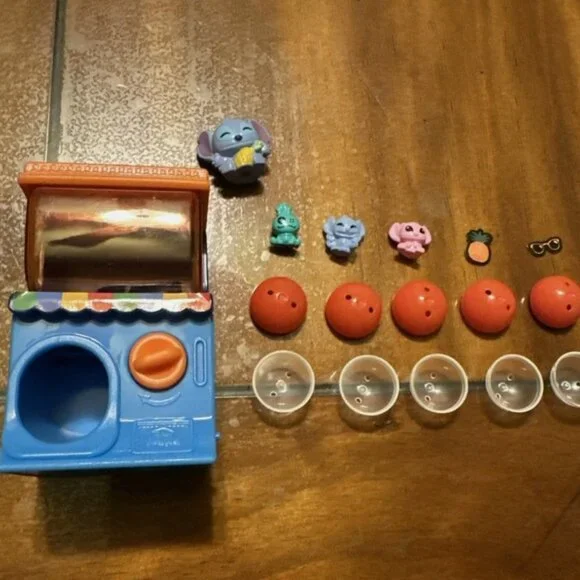 Stitch Squishalots Series 1 Whatcha Gotcha Gumball Machine Disney Doorables
