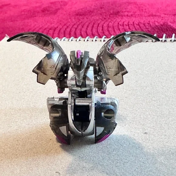 Bakugan Battle Brawlers Darkus Linehalt‎ 600G Translucent Silver Pink 20810AET