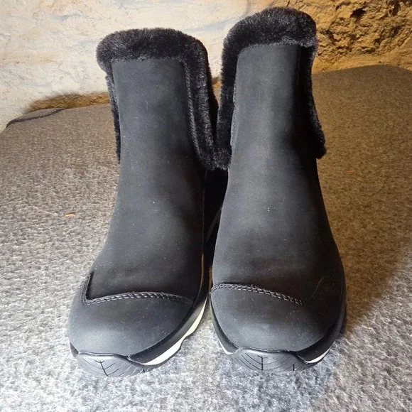 Spyder Women's Ridge Insulated Winter Boots Size 6