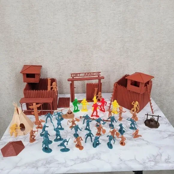MARX Toys Vintage Apache Western Fort Playset with Brown Blue Red Figures