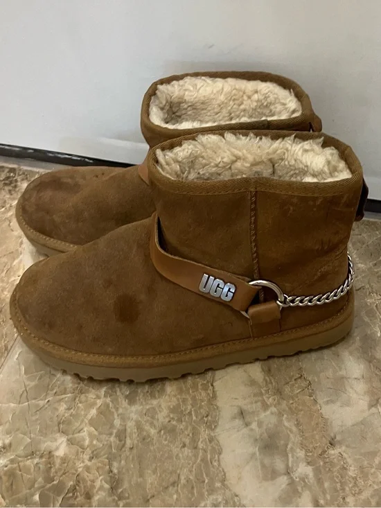 UGG Women’s Classic Mini Chains Chestnut Suede Boots