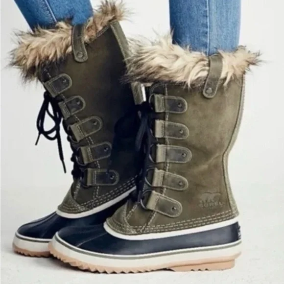 Sorel Joan of Artic Green and Black Winter Rain Boots Faux Fur Trim size 7.5