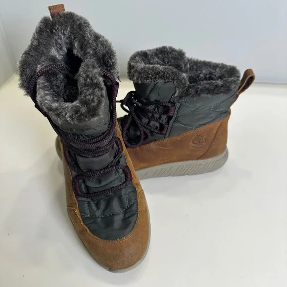 Timberland Courmayeur Valley Waterproof Boots Brown Leather Faux Fur A23BP 6.5