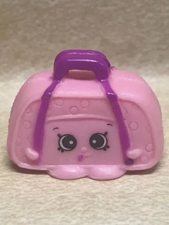 EXCLUSIVE Series 4 Exclusive Olive Overnight Bag Shopkins