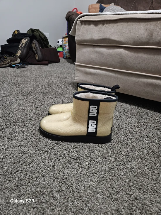UGG Women's Waterproof Fleece Lined Rubber Rain Boots Cream Beige Black Size 8