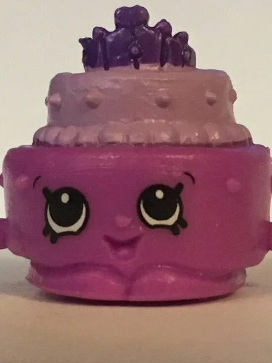 Season 7- Princess Queenie Cake (Purple) Shopkins