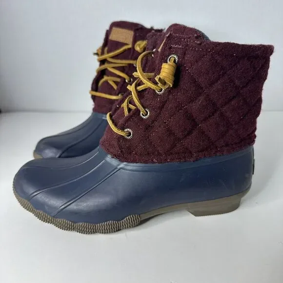 Sperry Boots Womens Berry Wine Saltwater Quilted Rain Duck Waterproof Size 5‎