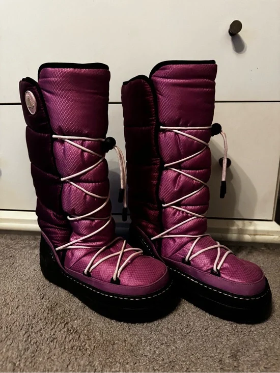 Crocs Kosmoboot Orchid/Pink Tall Insulated Moon Boots Women Sz 8 Winter Boots