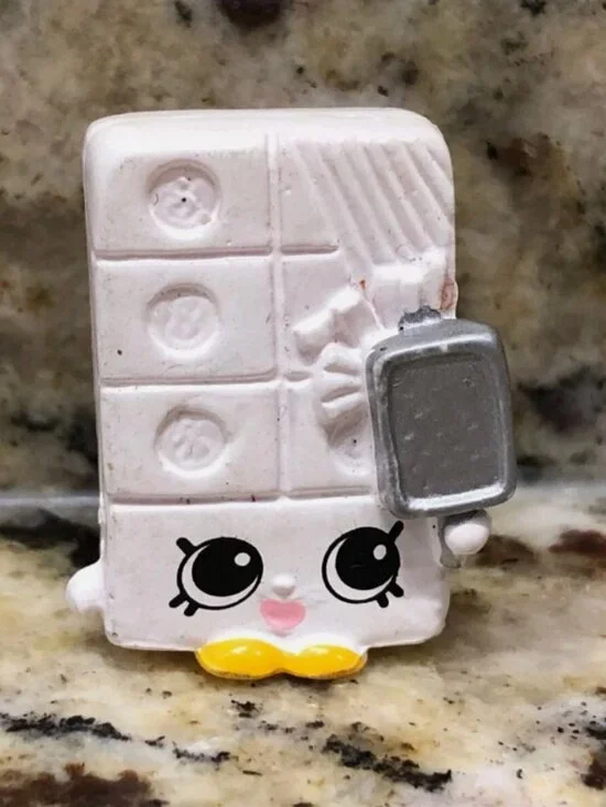 EXCLUSIVE Series 6 Chef Club So Grate Chocolate Shopkins