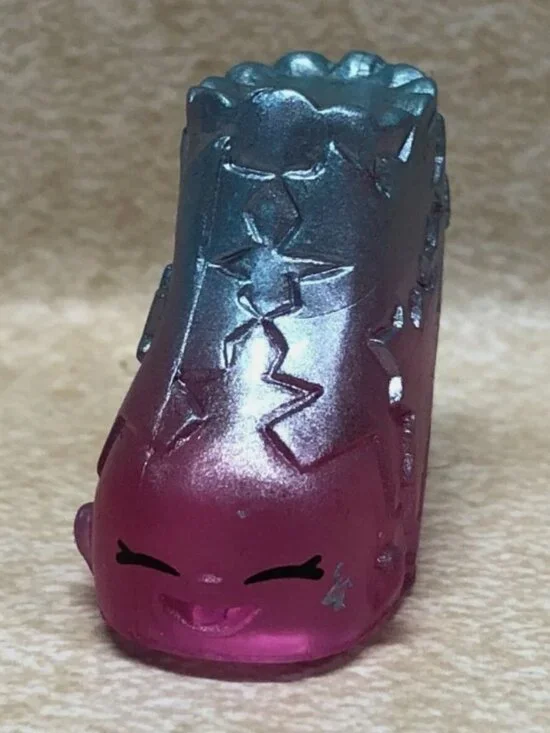 EXCLUSIVE Series 8 Lost Luggage Anna Canada Heels Shopkins