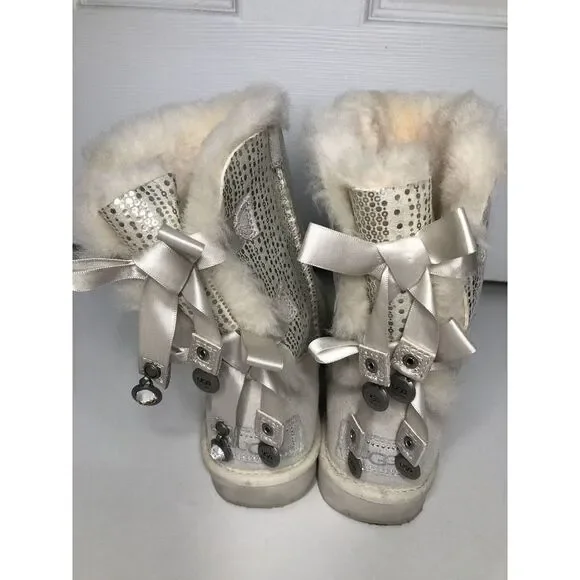 UGG Limited Edition Bailey Bow Boots Silver With Crystal Like‎ Gems Women's Sz 5