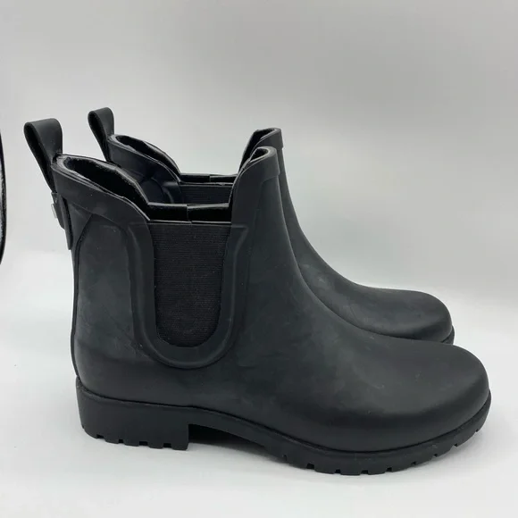STUART WEITZMAN Reign Booties Size 7‎