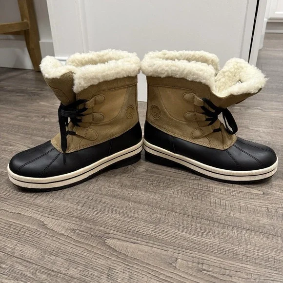 G.H. Bass & Co Arctic Duck Boots Womens 8M Tan Black Faux Shearling Winter