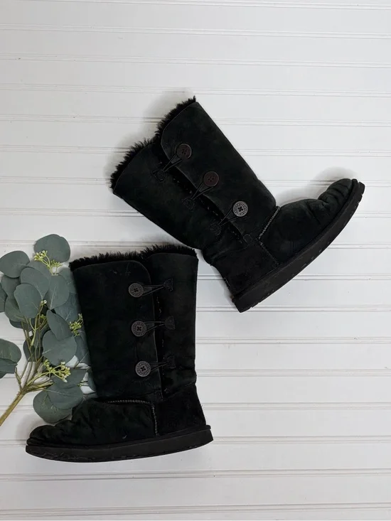UGG Bailey Sherpa Lined Boot