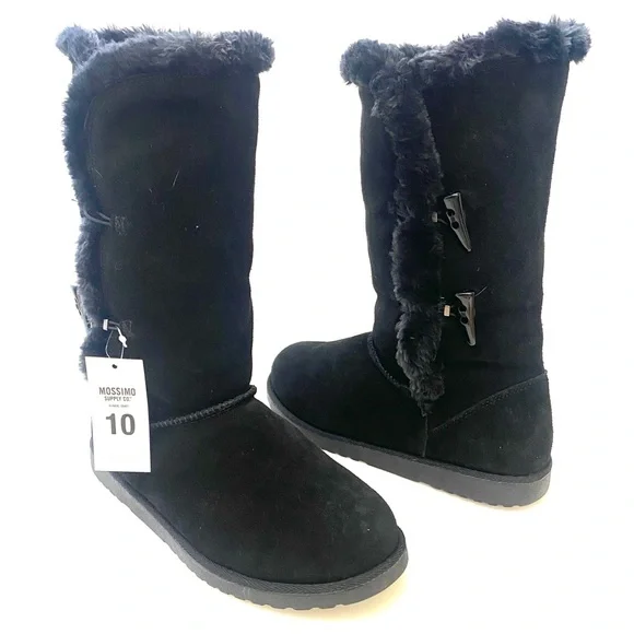 Mossimo Women’s Black MukLuk Style Winter Boot (NWT)