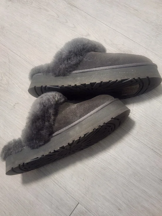 UGG Disquette Grey Suede Platform Slippers Size 8