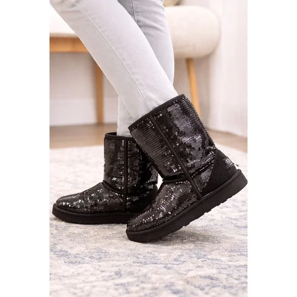 UGG Australia Classic Short Sequin Boots Black Sparkle‎ 3161 Womens Size 6