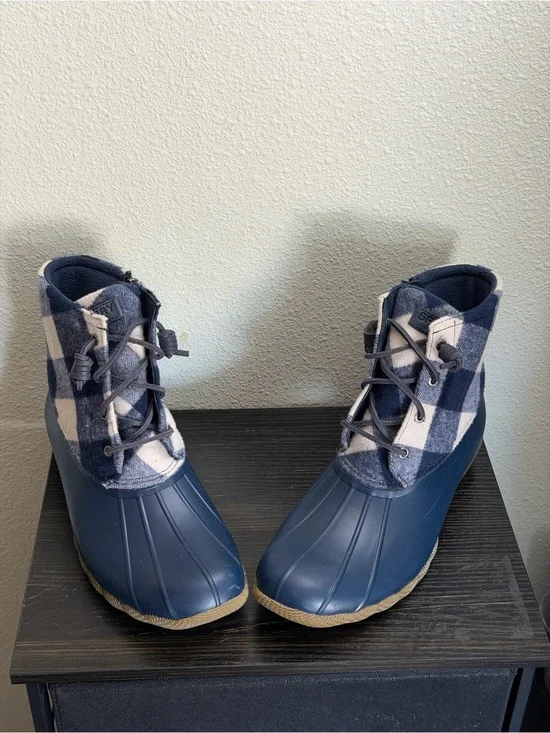Sperry Top-Sider Women’s Saltwater Buffalo Check Navy Duck-Boots STS 88317 Sz 12