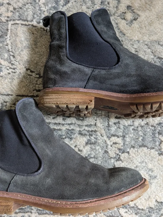 Women's Sofft Navy Suede Chelsea Boots
