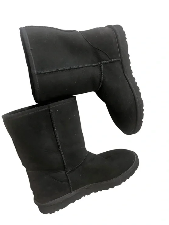 UGG Black Classic Short Boot - Women's Size 9