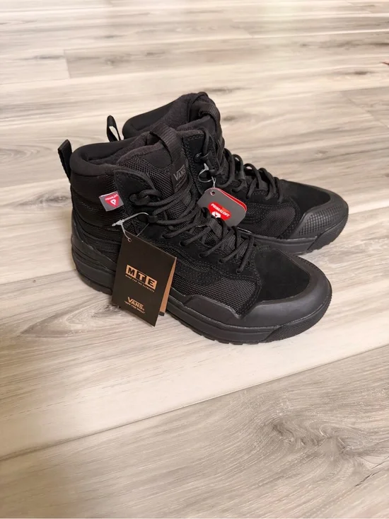 Vans UltraRange EXO Hi MTE-1 HydroGuard Primaloft Boots NWT Women’s 7.5