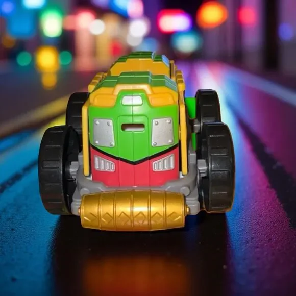 2015 TMNT Half Shell Heroes Mutations Transforming Shellraiser to Recycle Truck