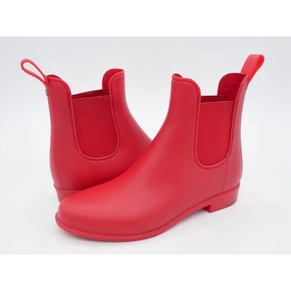 SAM EDELMAN Rain Boot in Red