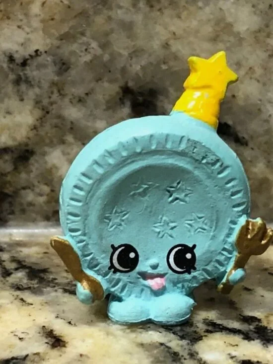 Series 4 Party Time Party Plate (Blue) Shopkins
