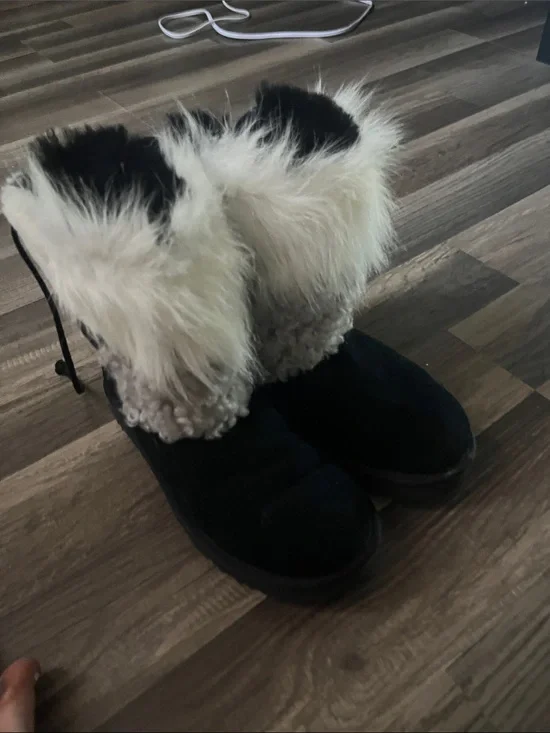 UGG Black Lace-Up Shearling Winter Boots