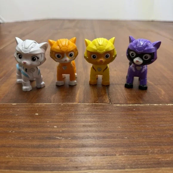 PAW PATROL CAT PACK  Action Figures Set  Rory, Shade, Leo & Wildcat